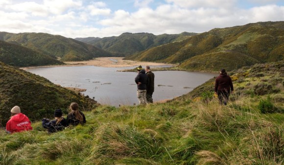 Ropu Tiaki planting day Parangarahu Lakes 67